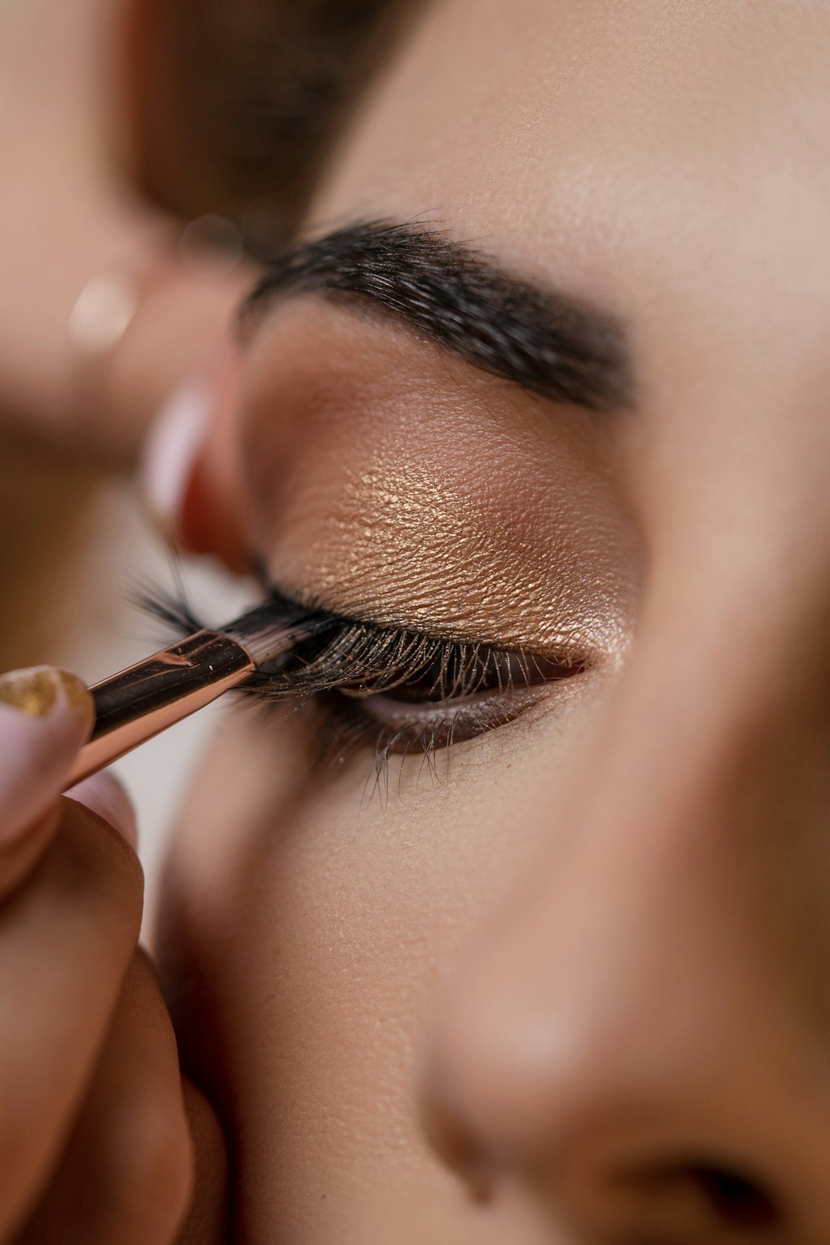Soft glam, golden shimmer